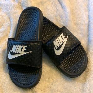Nike slides